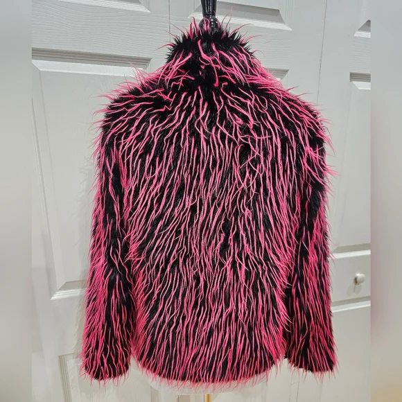 Dolls Kill Goth Widow Run From Suburbia Black Pink Fur Buckle Coat Jacket NWT